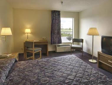 Howard Johnson By Wyndham Iowa La Extérieur photo
