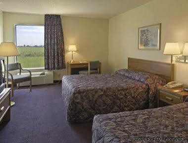 Howard Johnson By Wyndham Iowa La Extérieur photo